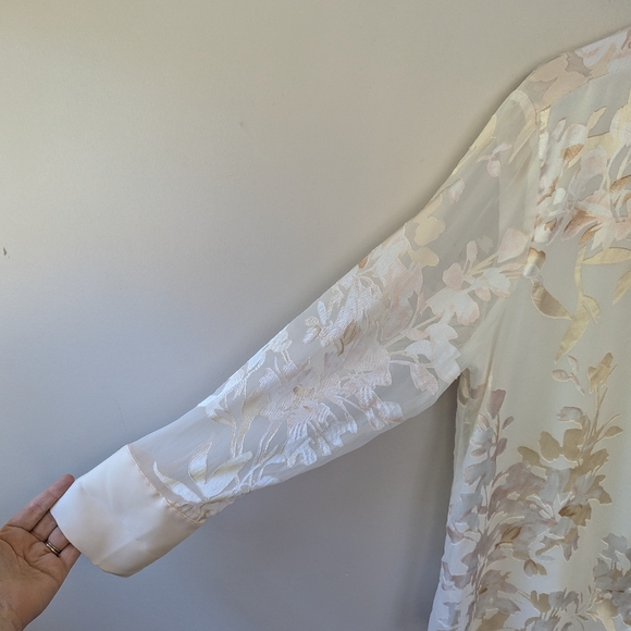 Autres Filles Cream Floral Burnout Button-up Blouse Whimsigoth - Picture 12 of 15